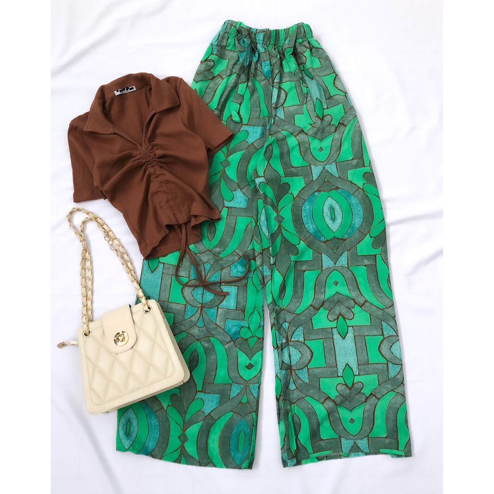 Yeşil Desenli Bol Pantolon