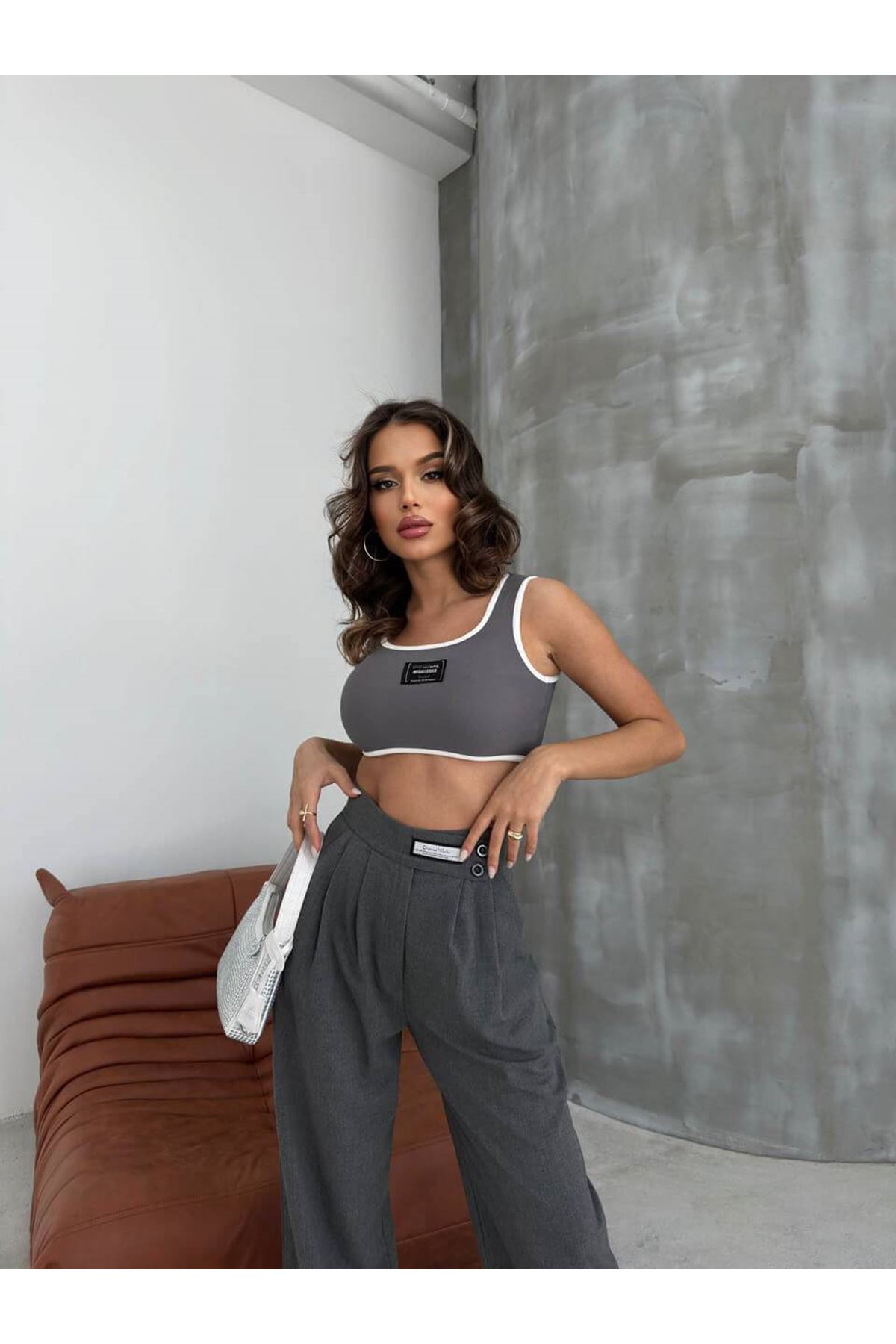 Gri Arma Biyeli Crop