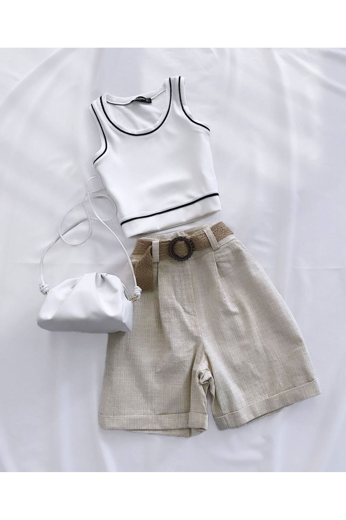 Beyaz Biyeli Atlet Crop