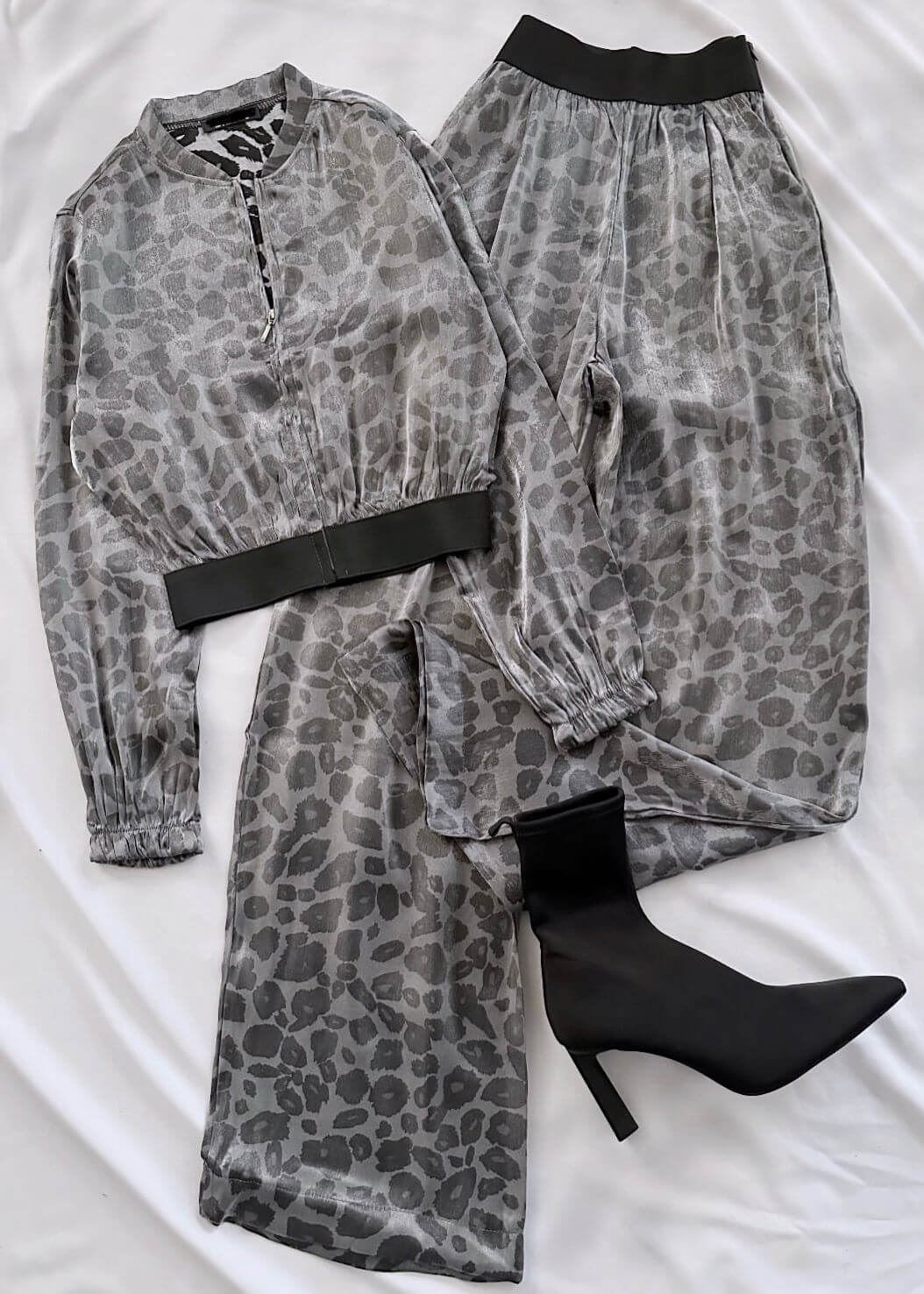 Antrasit Leopar Desen Ceket Pantolon Takım