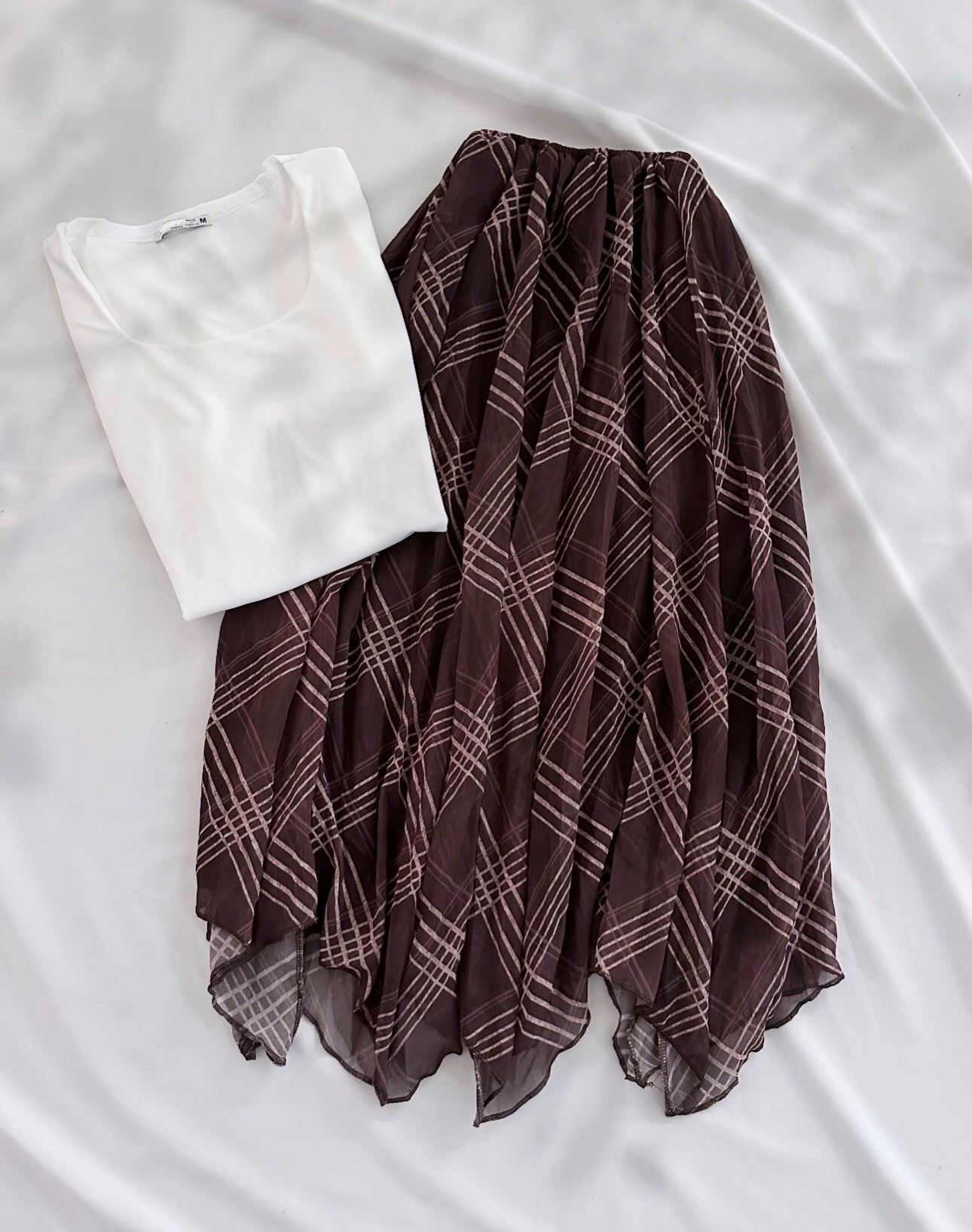 Kahverengi Desenli Şifon Asimetrik Etek