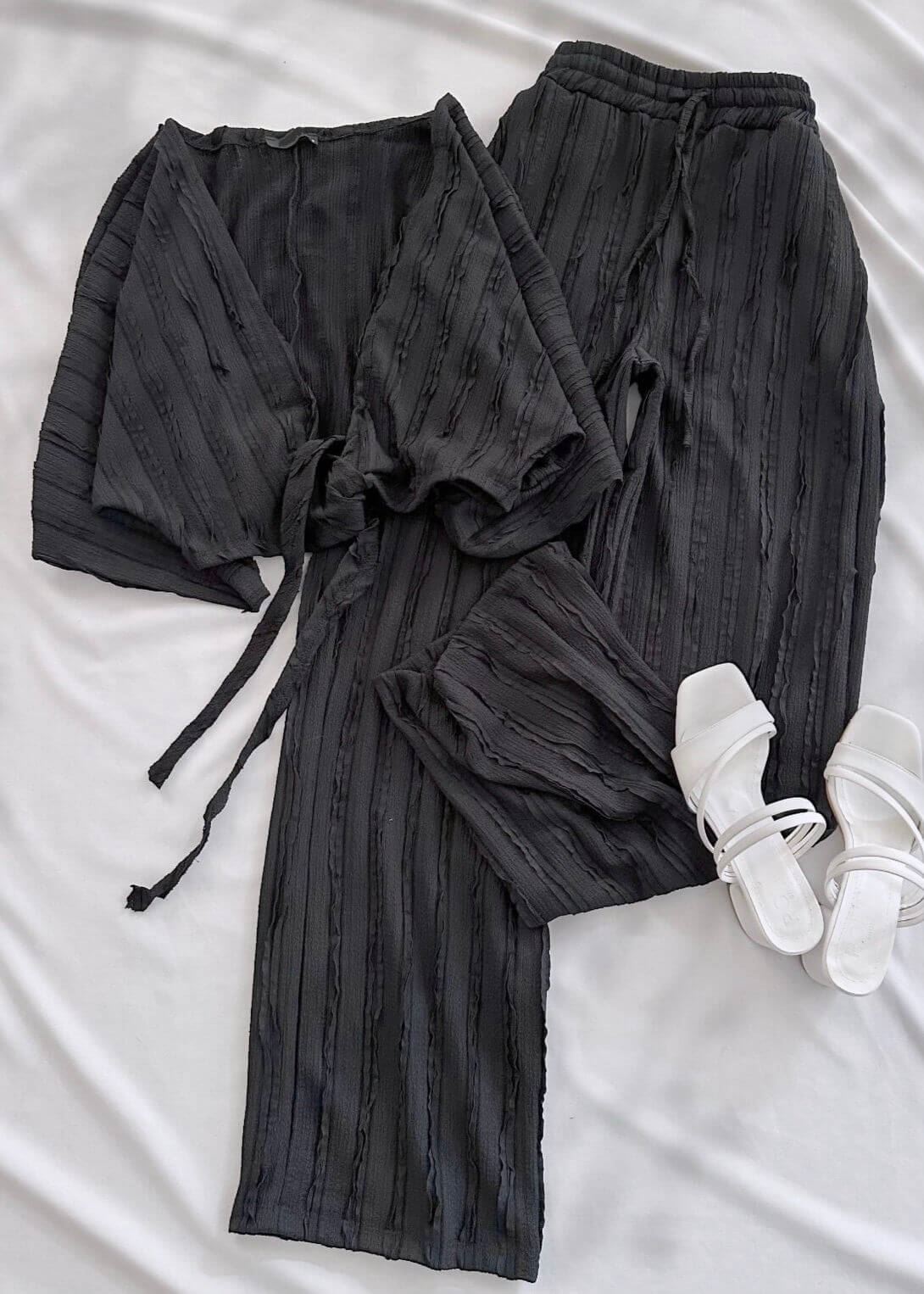 Siyah Bağlama Detay Dokuma Pantolon Takım