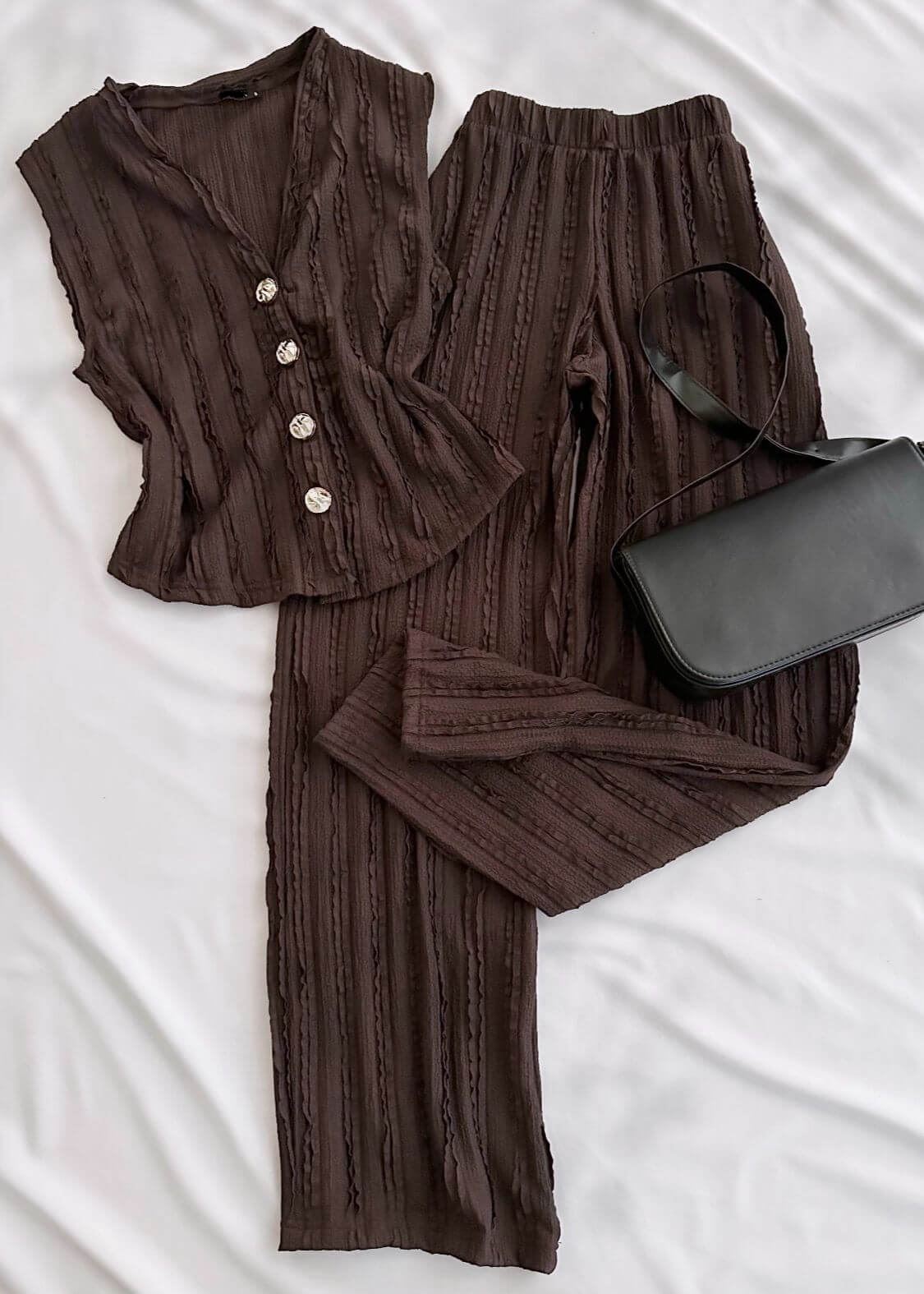 Kahverengi Dokulu Yelek Pantolon Takım