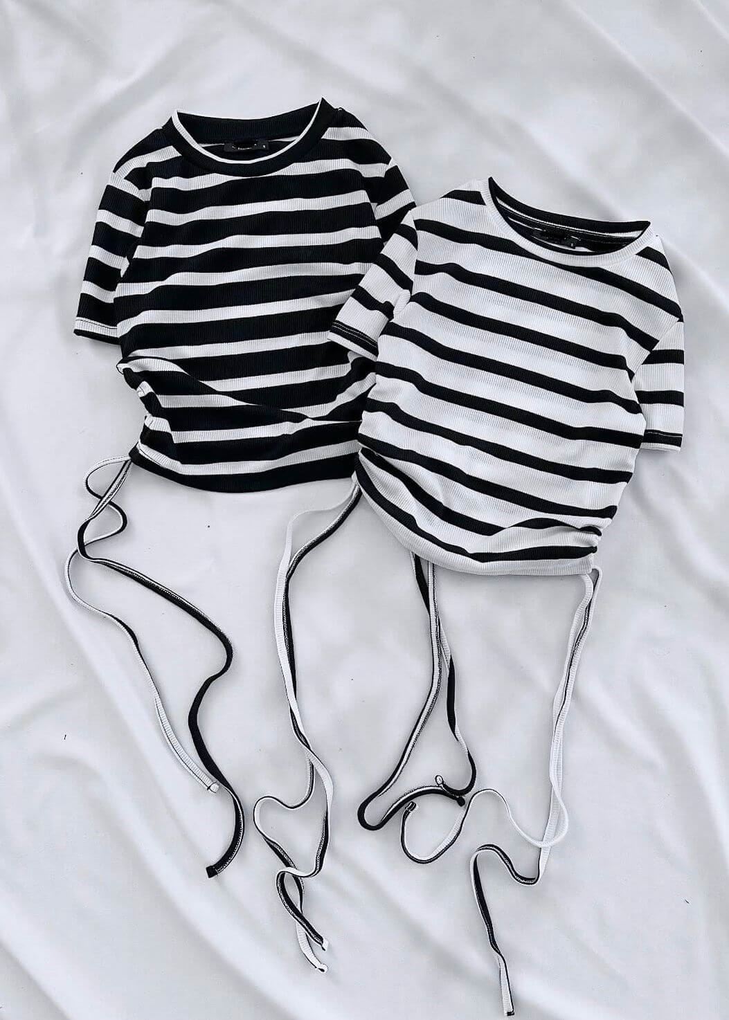 Beyaz Çizgili Büzgülü Bağlamalı Crop