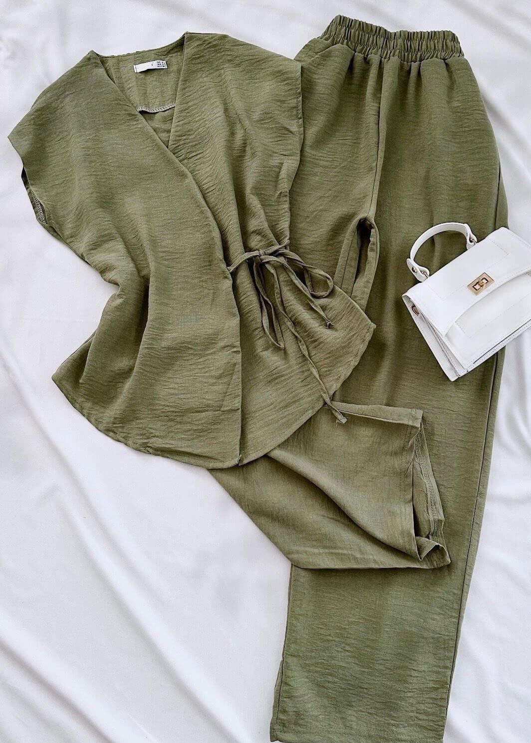 Yeşil Yan Bağlama Detay Keten Takım