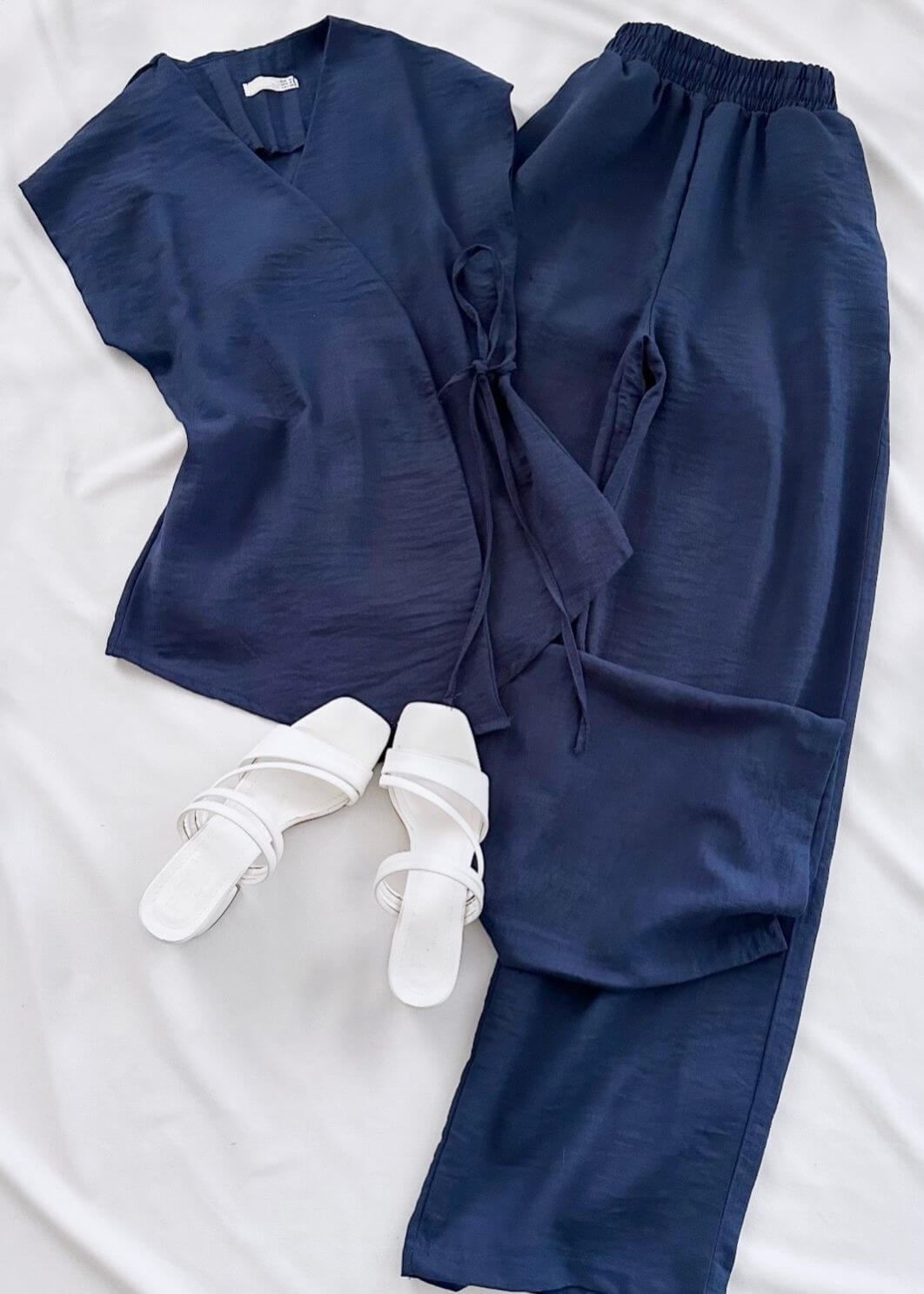 Lacivert Yan Bağlama Detay Keten Takım