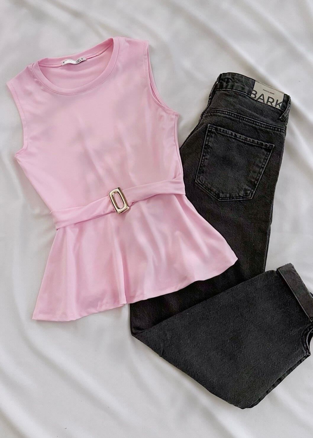 Pembe Aksesuar Detay Bluz