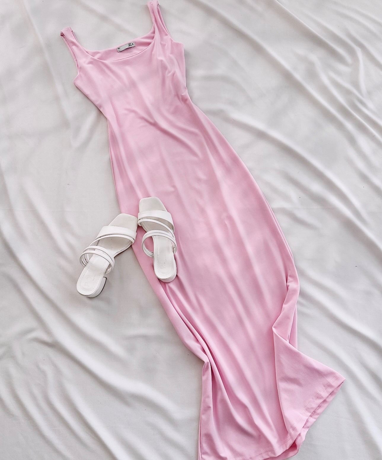 Pembe Kare Yaka Basic Elbise