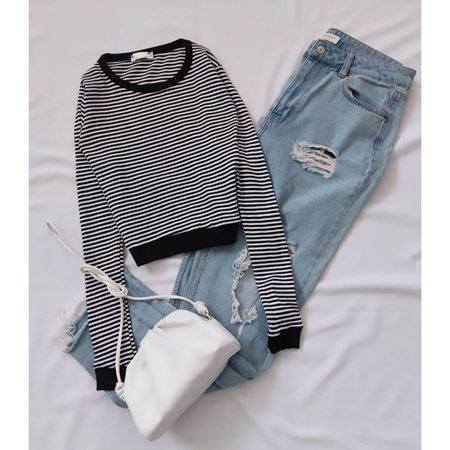 Siyah Bisiklet Yaka Çizgili Bluz