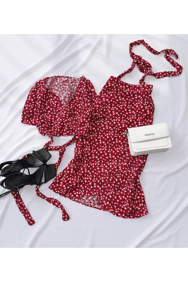 Kırmızı Sarmaşık Desenli Bağlama Detay Crop Etek Takım