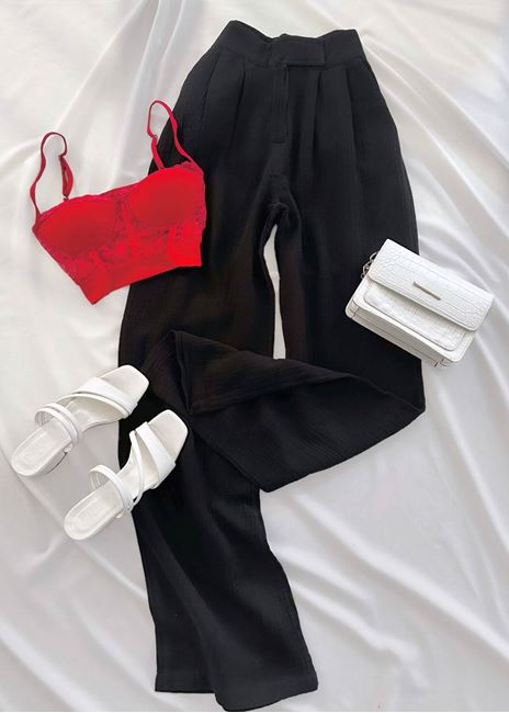 Kırmızı Desenli Büstiyer