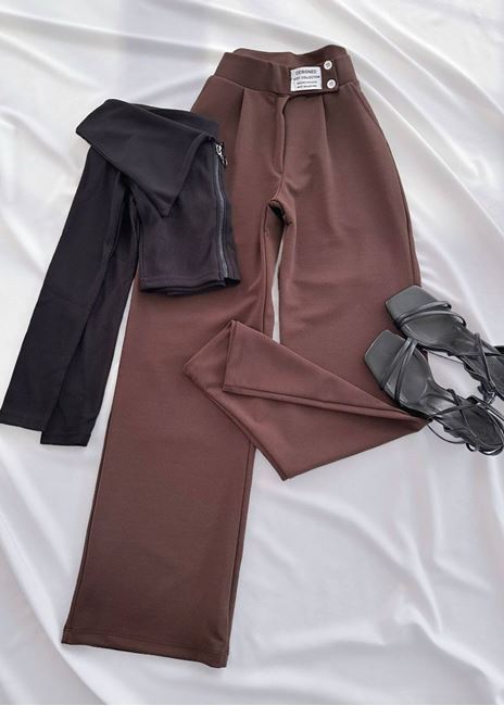 Siyah Peçete Yaka Fermuar Detay Bluz