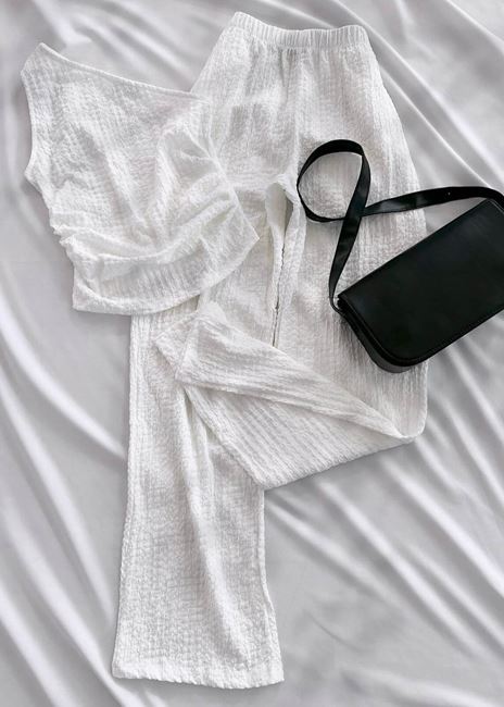 Beyaz Tek Omuz Gofre Takım