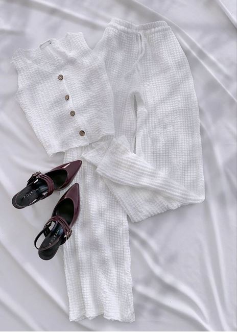 Beyaz Emj Gofre Yelek Takım