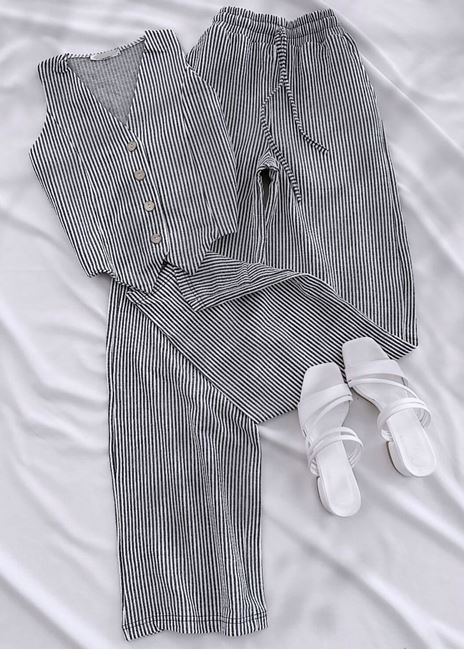 Siyah Su Yolu Yelek Takım