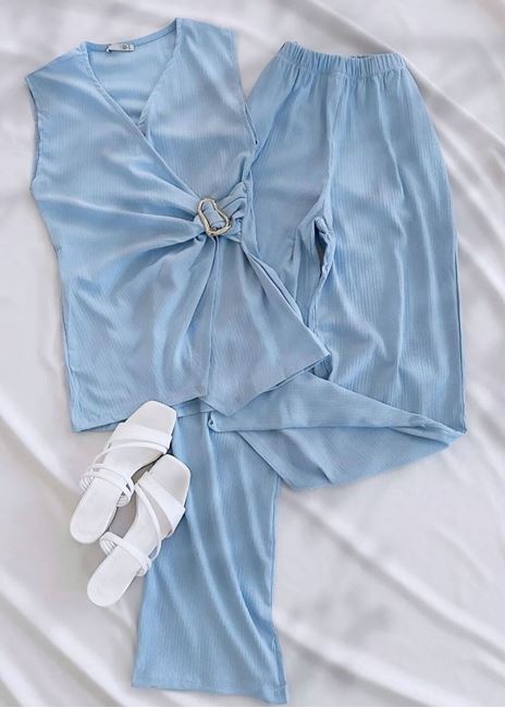 Mavi Tokalı Bel Detay Takım