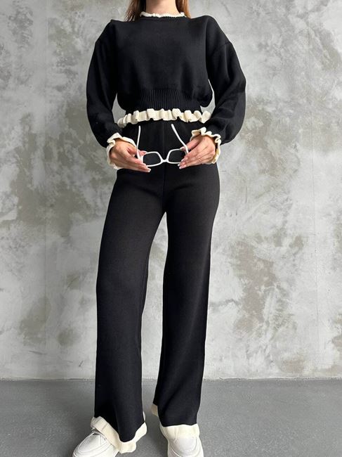 Siyah Fırfır Detay Triko Takım