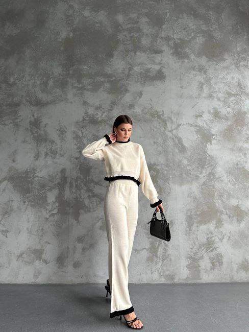 Bej Fırfır Detay Triko Takım