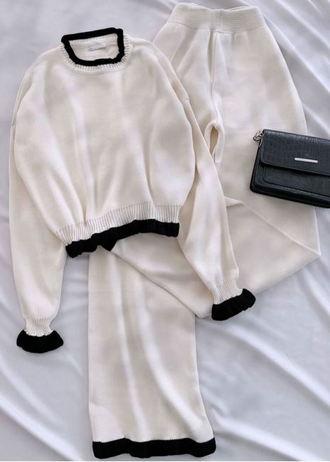 Bej Fırfır Detay Triko Takım