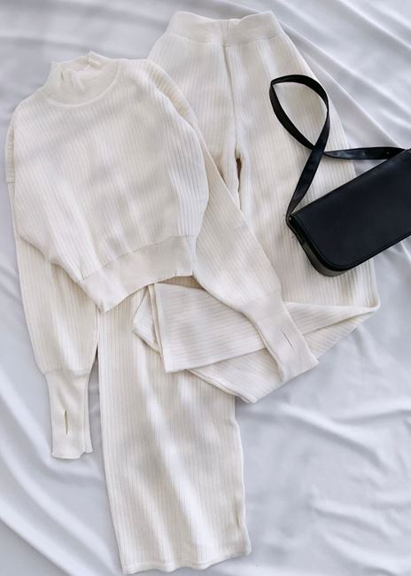 Bej Parmak Detay Triko Pantolon Takım