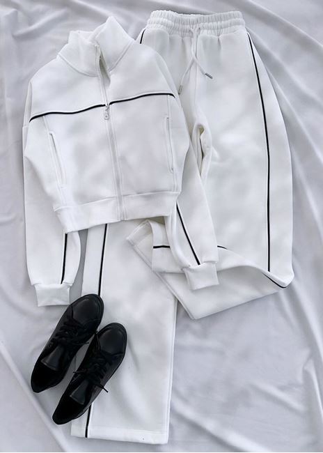 Beyaz Biyeli Eşofman Takımı