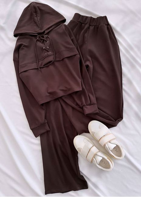 Kahverengi Kuş Gözü Detay Eşofman Takımı