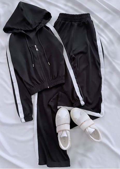 Siyah Yan Şerit Detay Eşofman Takımı