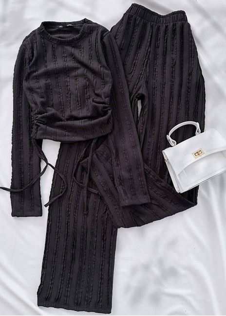 Siyah Yan Büzgü Dokulu Takım