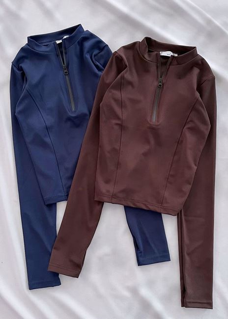 Lacivert Parmak Geçme Detay Bluz