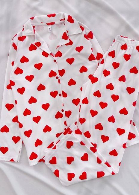 Beyaz Kalp Desen Pijama Takımı