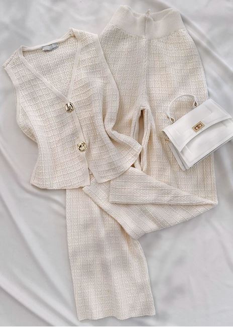 Bej Triko Yelek Takım