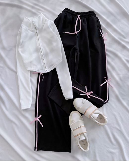 Siyah Fiyonk Detay Eşofman