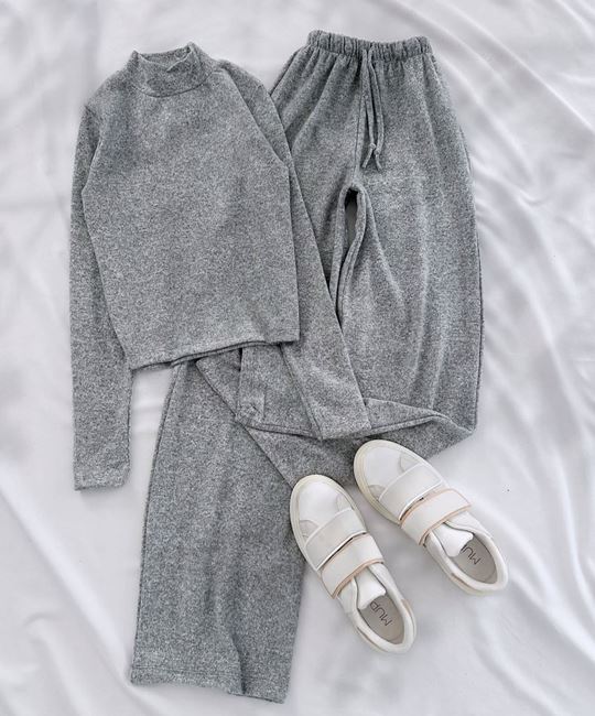 Gri Yumoş Yarım Balıkçı Yaka Takım