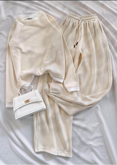 Bej Tişört Birleşik Model Eşofman Takımı