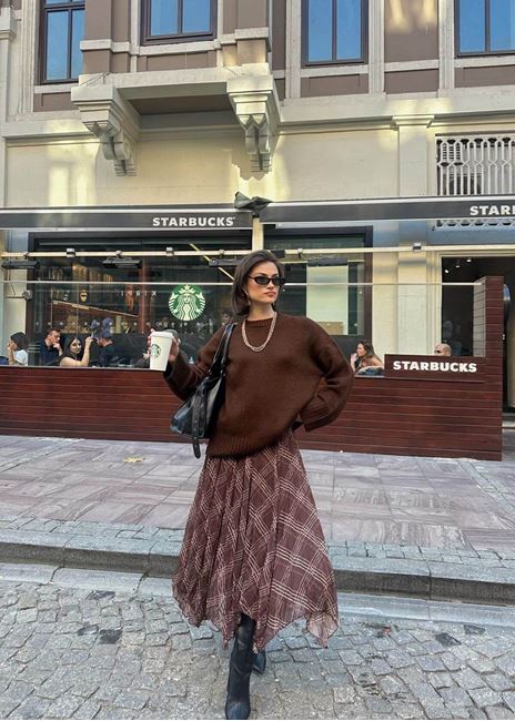 Kahverengi Desenli Şifon Asimetrik Etek