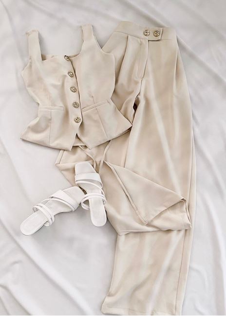 Bej Sırt Bağlama Detay Yelek Takım