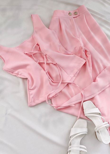 Pembe Sırt Bağlama Detay Yelek Takım