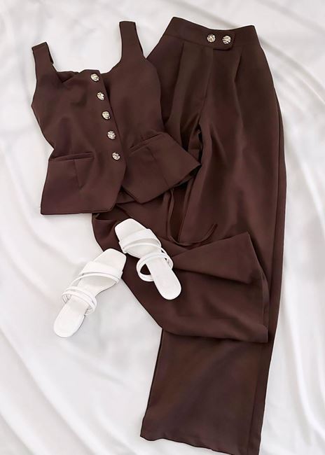 Kahverengi Sırt Bağlama Detay Yelek Takım