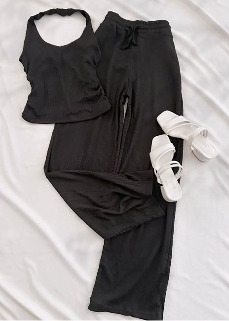 Siyah Boyun Geçme Detay Takım