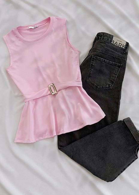 Pembe Aksesuar Detay Bluz