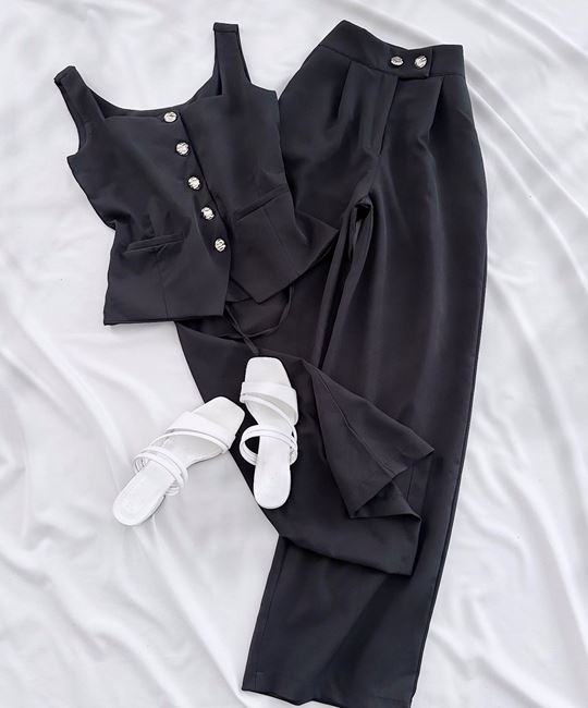 Siyah Sırt Bağlama Detay Yelek Takım