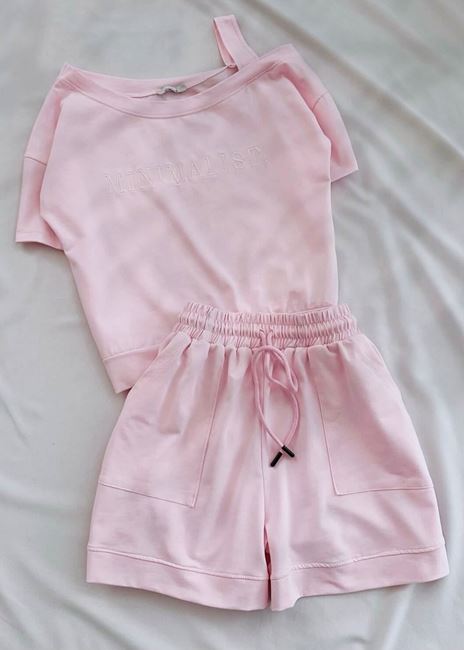 Pembe Minimalist Şort Takım