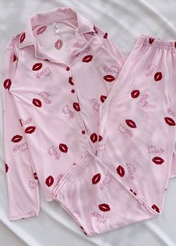 Pembe Glossy Desen Pijama Takımı