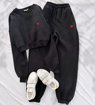 Siyah Kalp Nakış Detay Eşofman Takımı