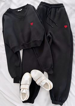 Siyah Kalp Nakış Detay Eşofman Takımı