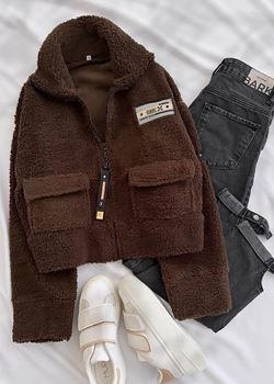 Kahverengi Arma Detay Peluş Ceket