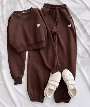 Kahverengi Kalp Nakış Detay Eşofman Takımı