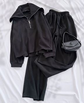 Siyah Yaka Fermuarlı Eşofman Takımı 