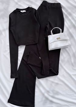 Siyah Parmak Detay Basic Crop Takım