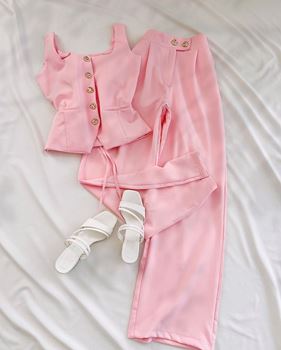 Pembe Sırt Bağlama Detay Yelek Takım